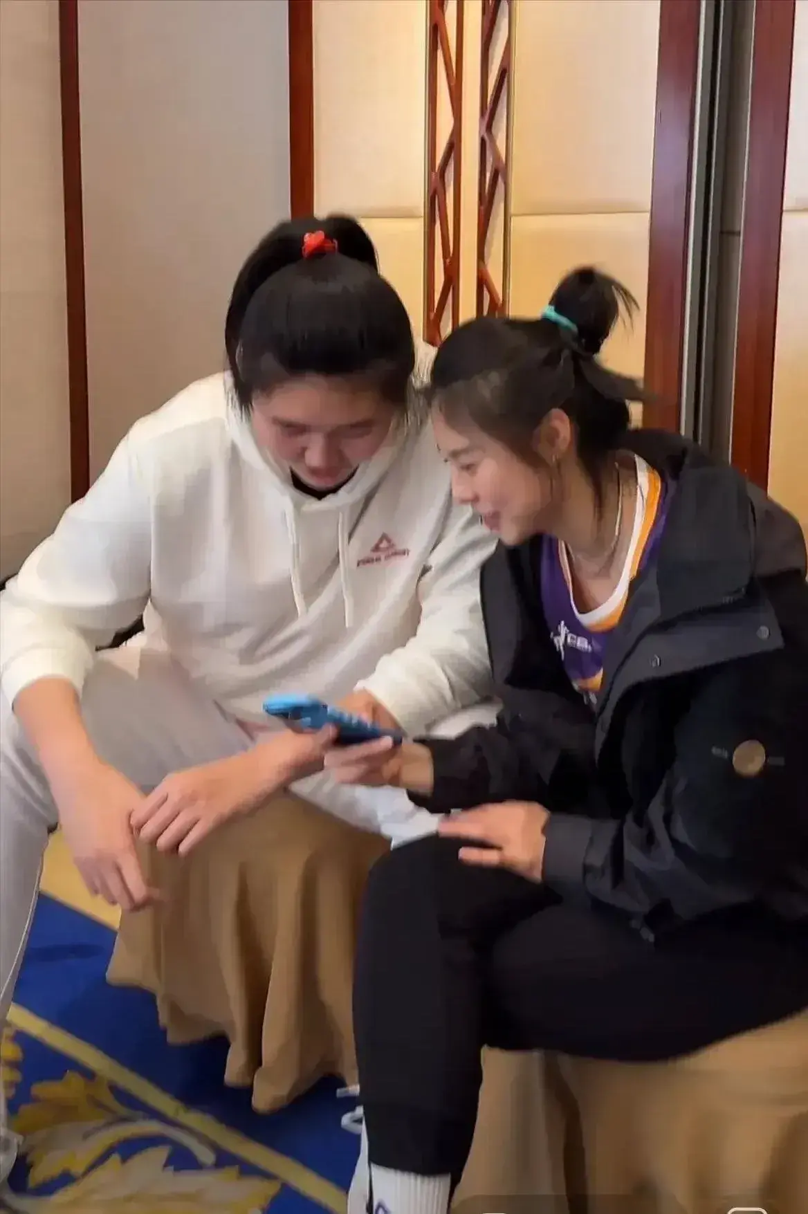 扛旗人