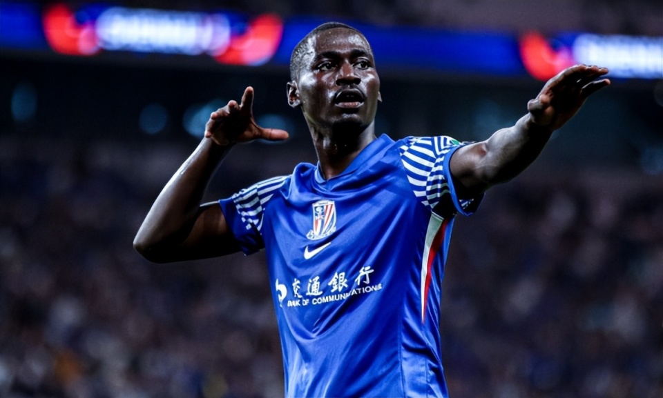 高天意, 身前, 葡萄牙飞翼