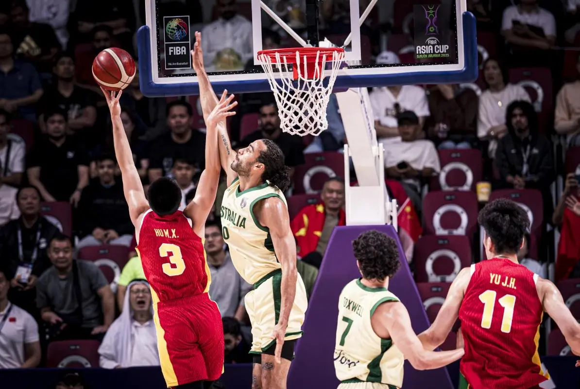 他利用三分 他利用三分