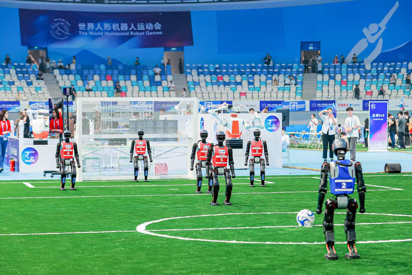 要让机器人, 里练出来的