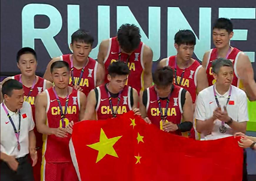 澳大利亚男, 此外